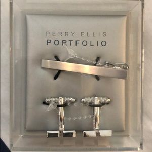 Perry Ellis Cuff Links and Tie Stay